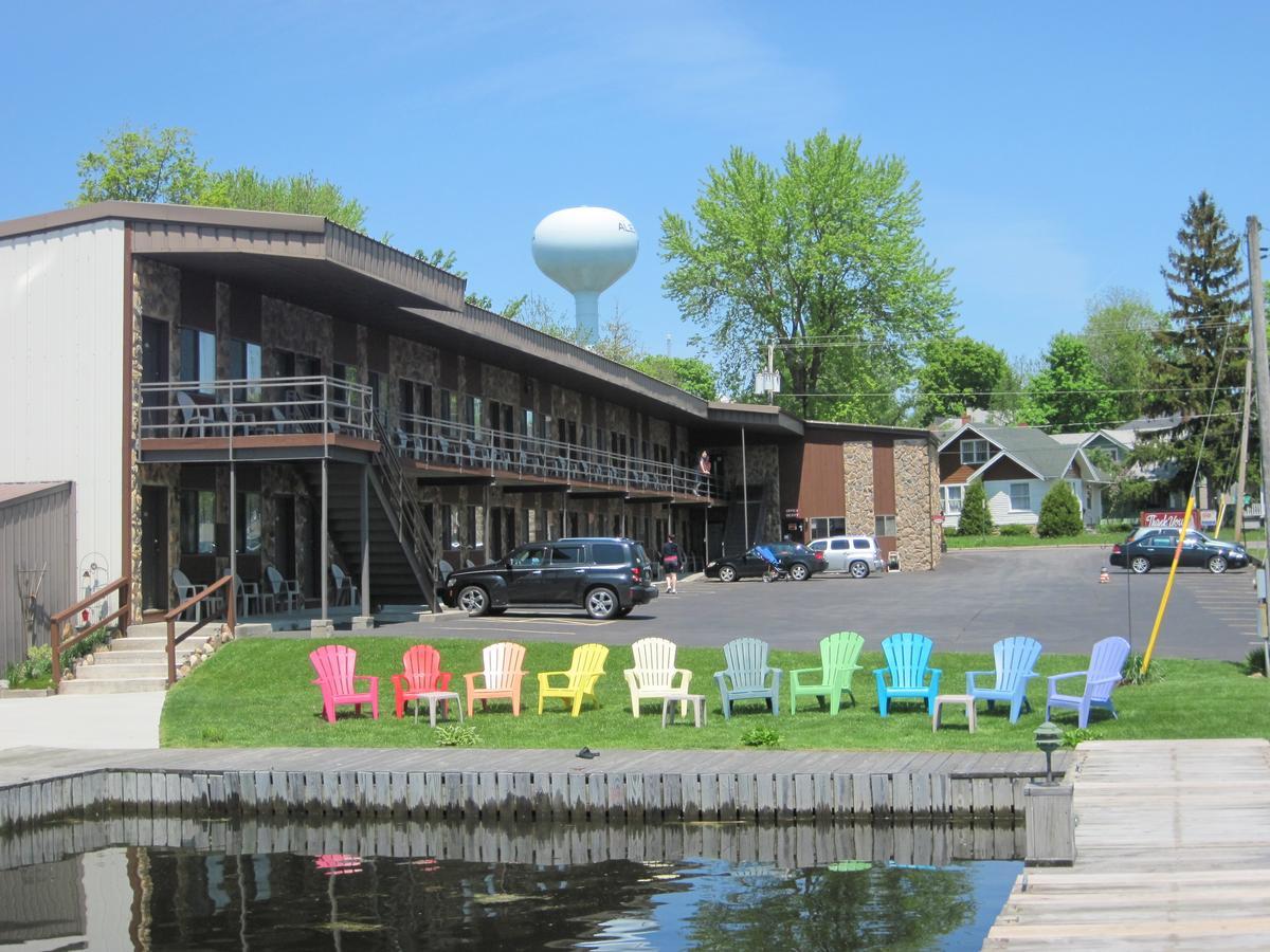 Otter Creek Inn อเล็กซานเดรียเบย์ ภายนอก รูปภาพ