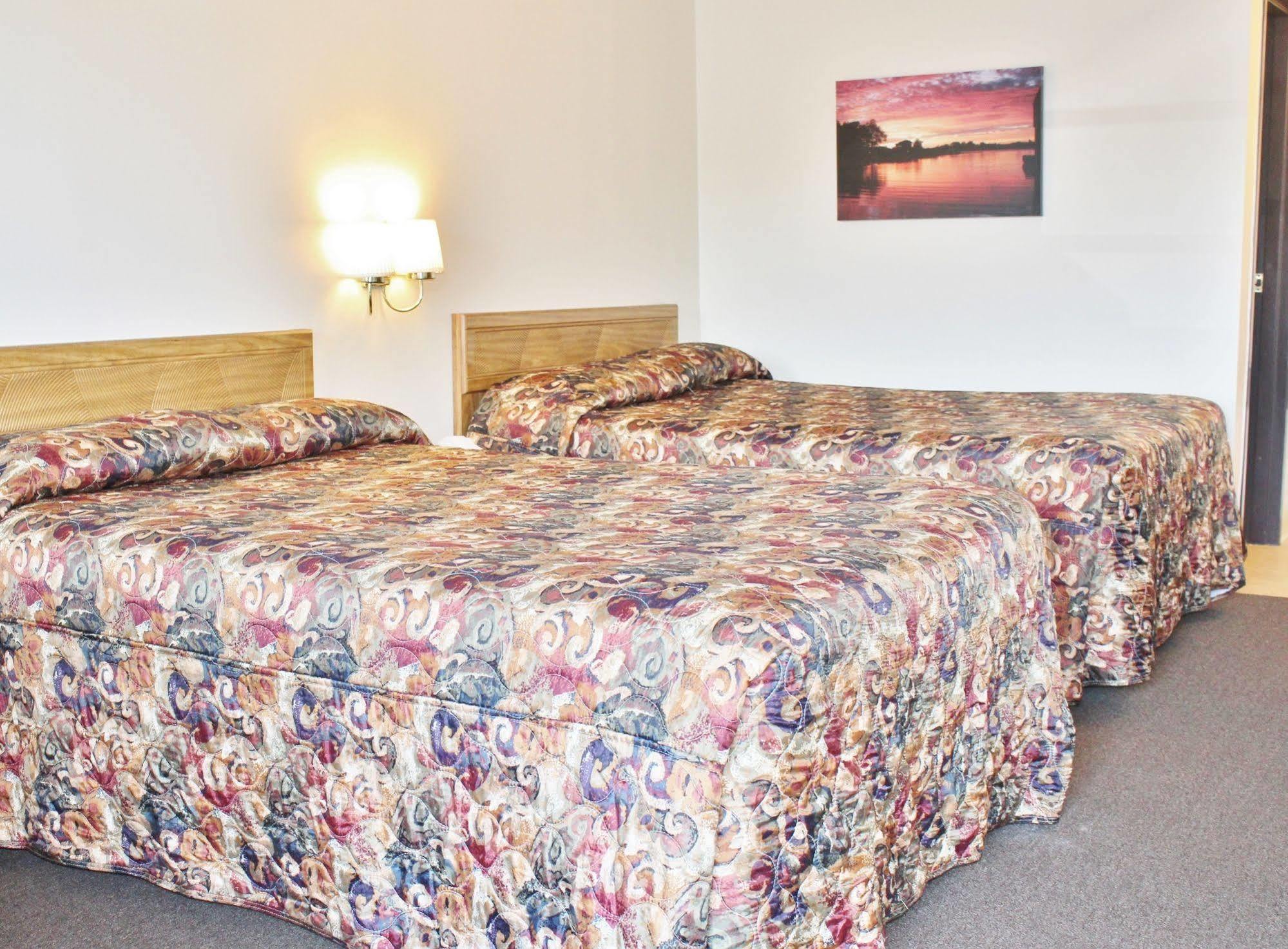 Otter Creek Inn อเล็กซานเดรียเบย์ ภายนอก รูปภาพ