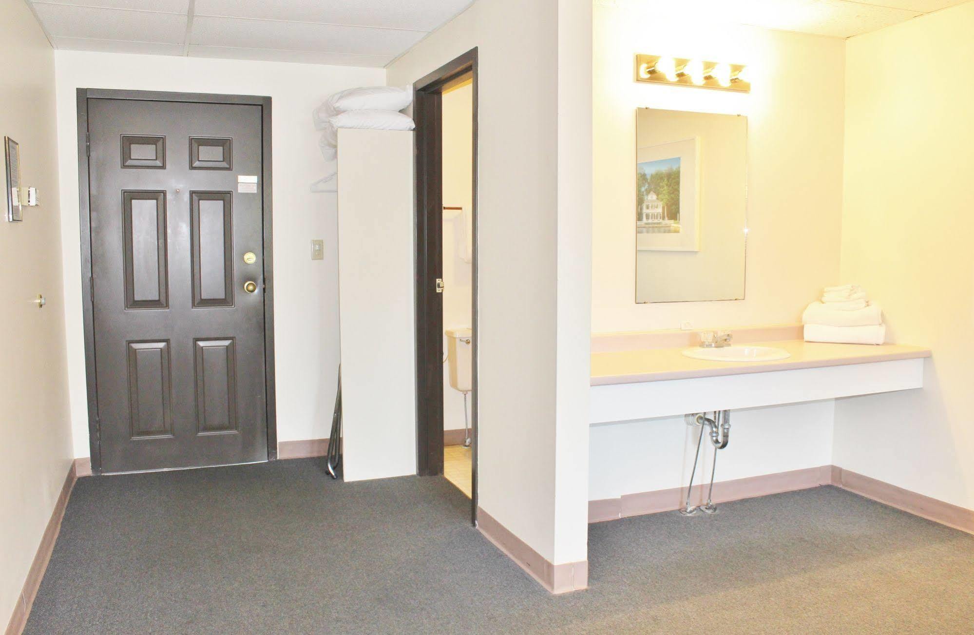 Otter Creek Inn อเล็กซานเดรียเบย์ ภายนอก รูปภาพ