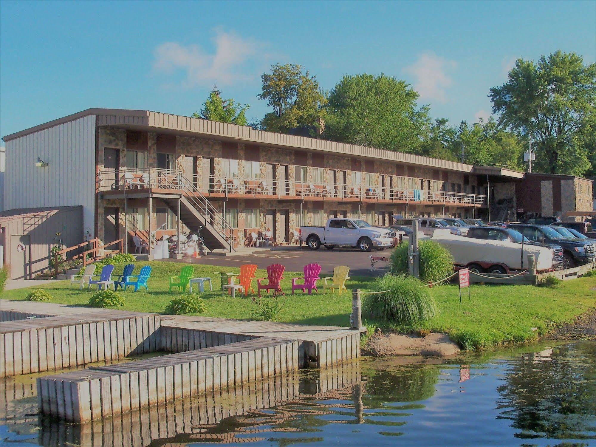 Otter Creek Inn อเล็กซานเดรียเบย์ ภายนอก รูปภาพ
