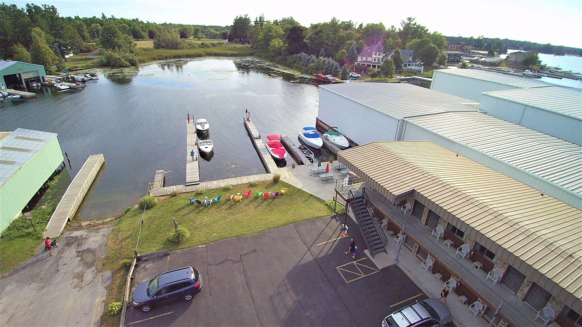 Otter Creek Inn อเล็กซานเดรียเบย์ ภายนอก รูปภาพ